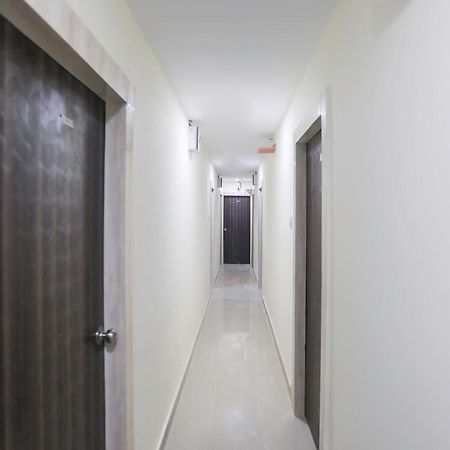 Hotel O Red Velvet Siddhi Vinayak Калькутта Экстерьер фото